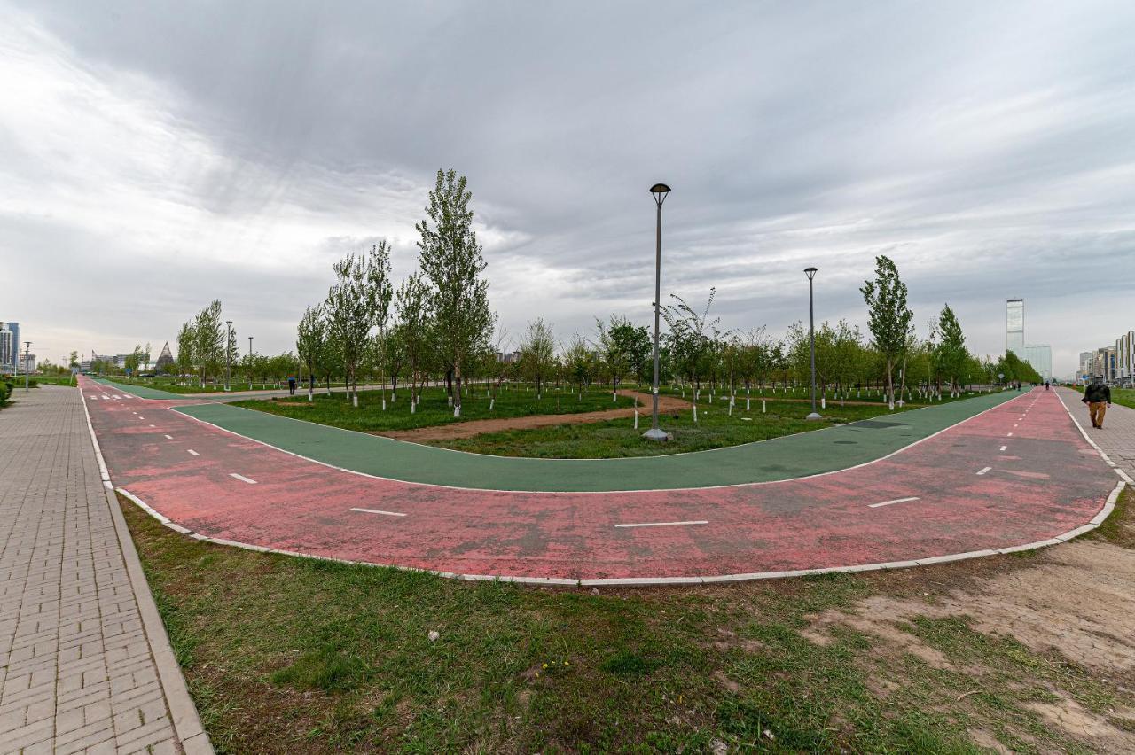 Шикарная Квартира На Против Сада Astana Exteriér fotografie