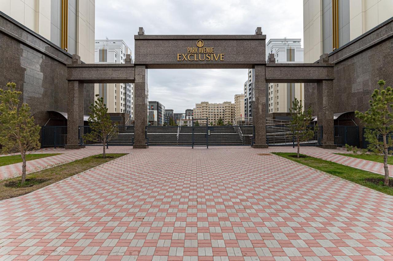 Шикарная Квартира На Против Сада Astana Exteriér fotografie